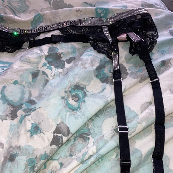 NWT Victoria secret garter🖤 - Picture 7 of 9